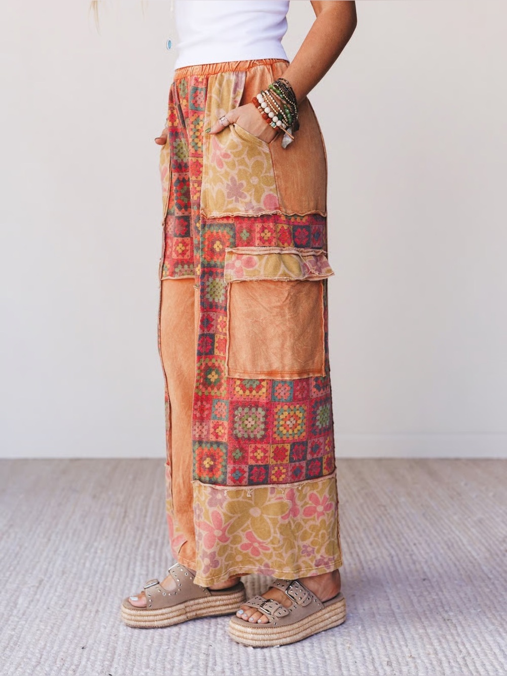 NWT J.Her Granny Square Tile Boho Print Cargo Pocket Pants - Picture 12 of 14